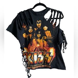 🔥 KISS Custom Distressed Tour Tee 2011